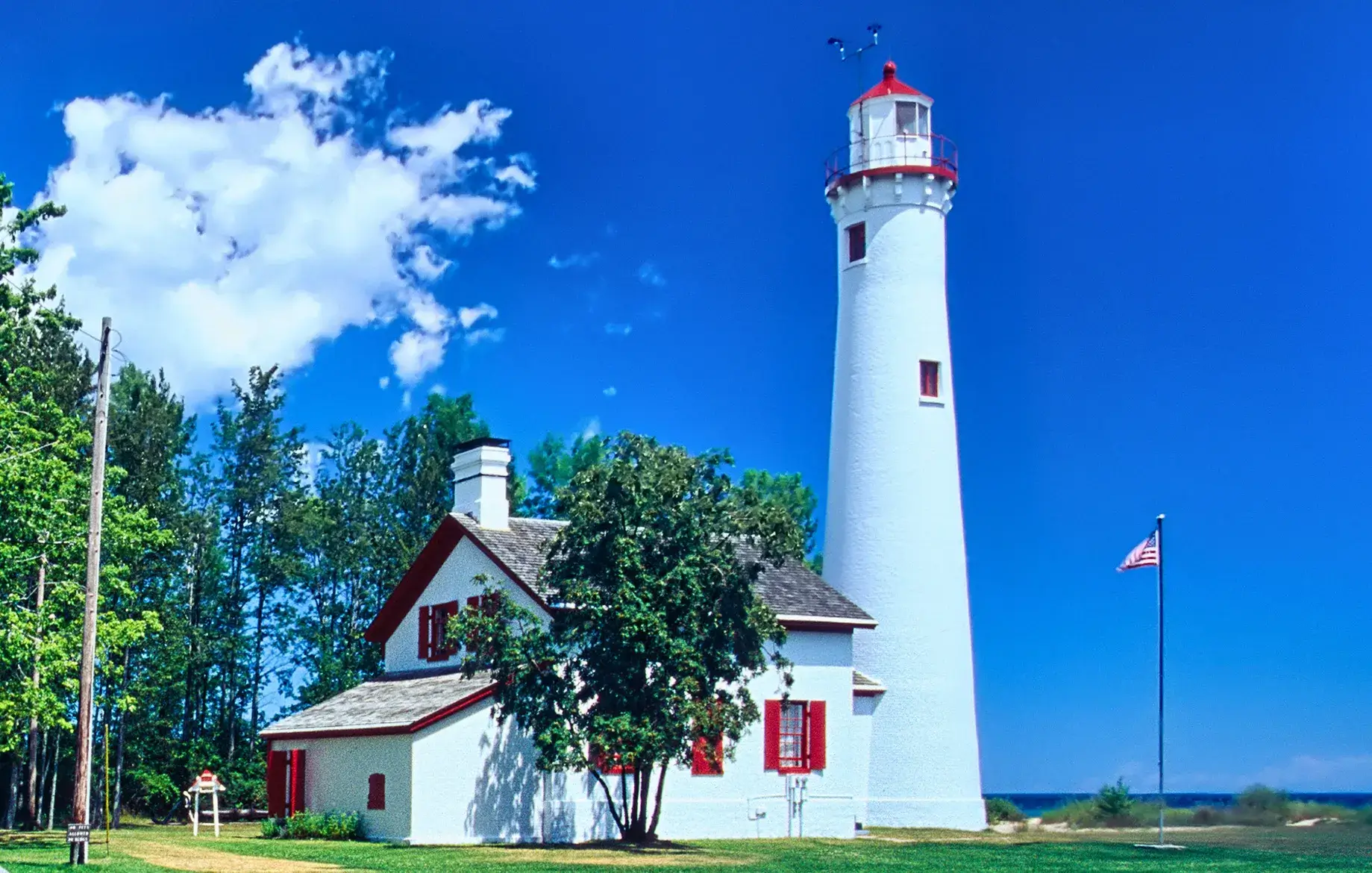 Read more about the article Sturgeon Point Lighthouse